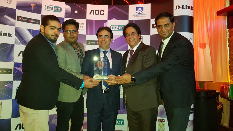 TOUCHMATE won Award for UNEQ Regional Brand of the Year at VAR Choice of Channel 2018